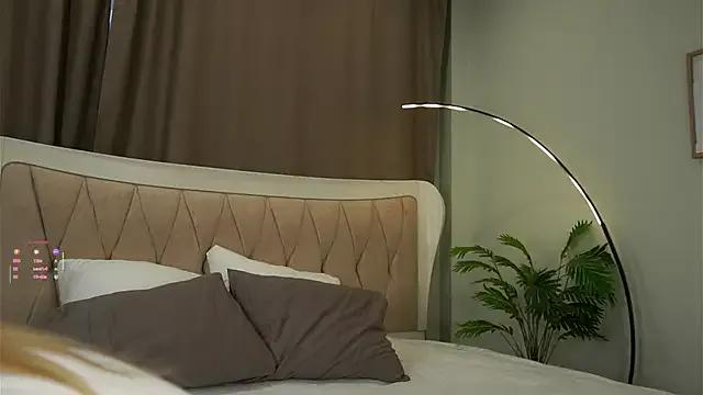 LillianLester on StripChat