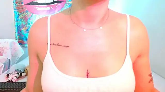 LILLITH_ON on StripChat