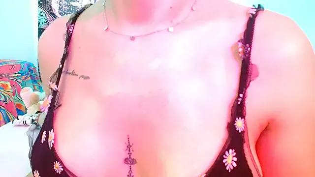 LILLITH_ON on StripChat