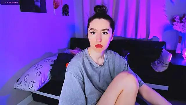 Lily_xBabe on StripChat