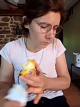 Lina_lou4 on StripChat