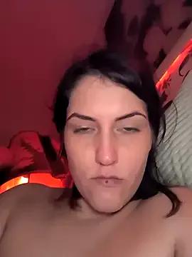 Linalicious on StripChat