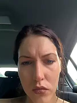 Linalicious on StripChat