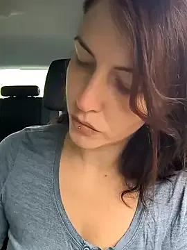 Linalicious on StripChat