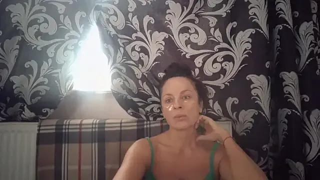 LindaStarS on StripChat