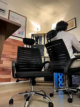 LittleDoll___ on StripChat