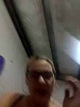 llASHll on StripChat