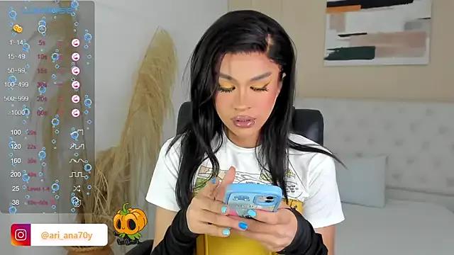 LOISE-XX on StripChat