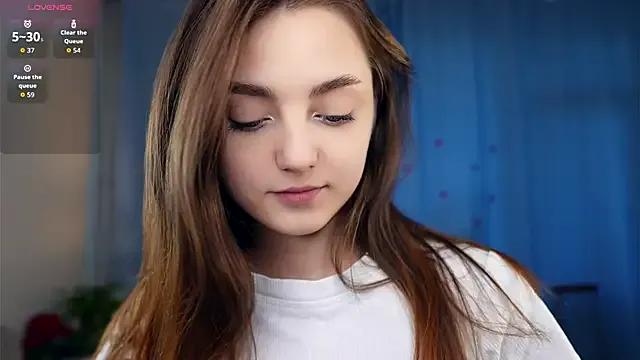 LoraDavi on StripChat