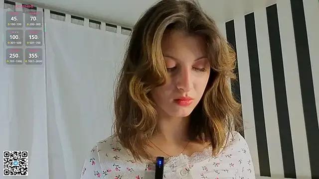 LorinaMaffitt on StripChat