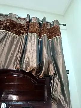 Louli_ta on StripChat