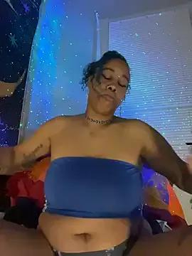 loveluna8 on StripChat