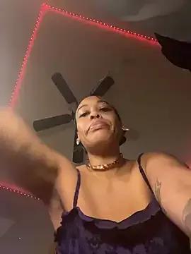 loveluna8 on StripChat