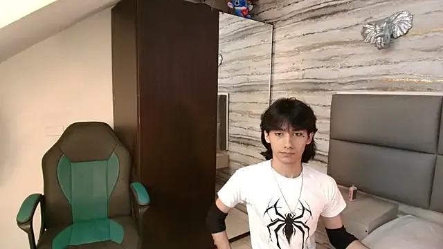 Lovers_21 — Cum show + cum eating <3