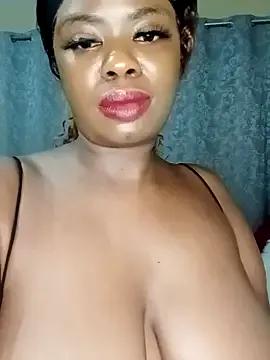 Luciouslips00 on StripChat