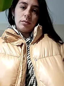 lucixxx14 on StripChat