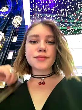 lucy-joy on StripChat