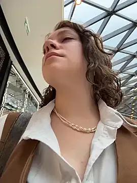 lucy-joy on StripChat