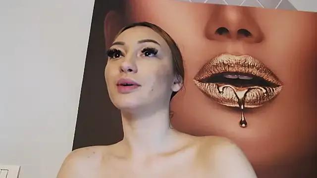 LucyKims on StripChat