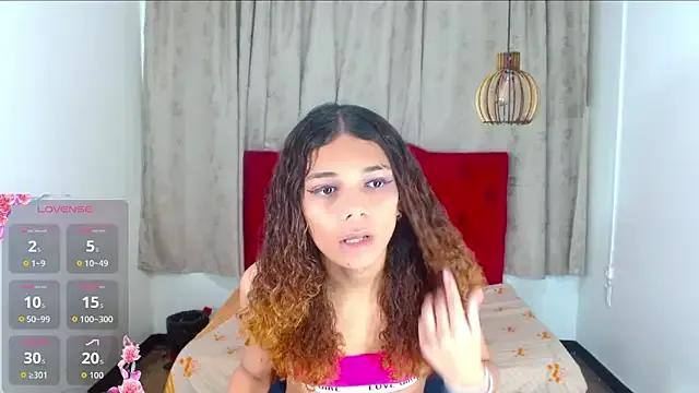 luisa__torres on StripChat