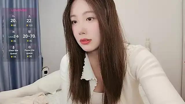 Luna_868 on StripChat