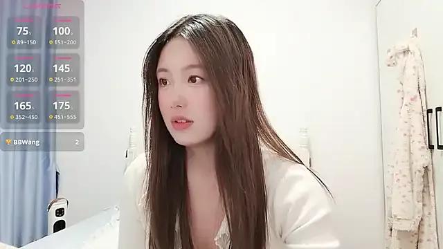 Luna_868 on StripChat