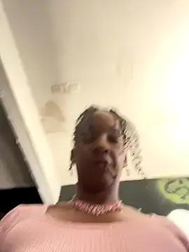 LunalustycumslutPornstar on StripChat