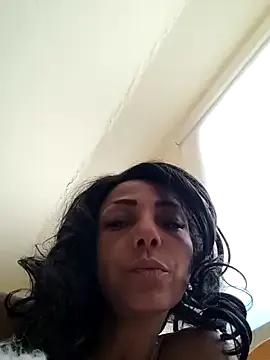 Lunasquirt1985 on StripChat