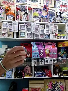 LunaZambrano on StripChat