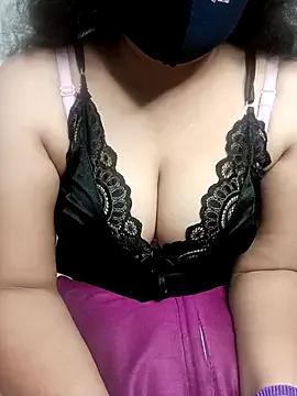 Lustful_Bhabhi on StripChat