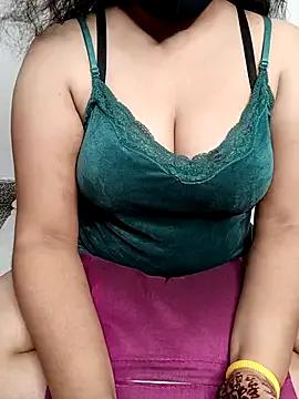 Lustful_Bhabhi on StripChat