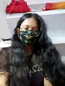 Lusty_fairy22 on StripChat