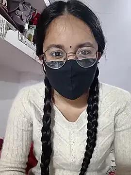 Lusty_fairy22 on StripChat