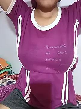 Lusty_fairy22 on StripChat