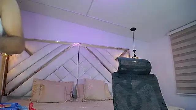 luxurycoupl on StripChat