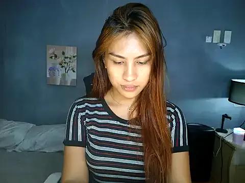 luxxy_grand — BUZZ MY ASS TILL I CUM