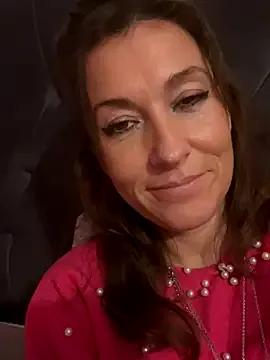 Lwhite1 on StripChat