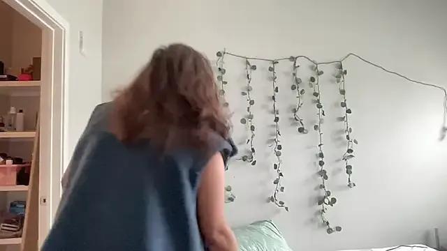 maddiliz on StripChat