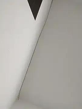 Maeefilha244 on StripChat