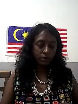 mamakarma1403 on StripChat