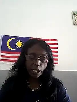 mamakarma1403 on StripChat