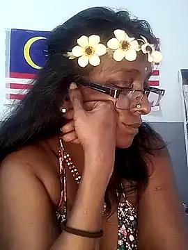 mamakarma1403 on StripChat