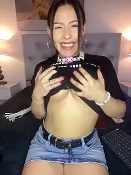 Mariaaam_ on StripChat