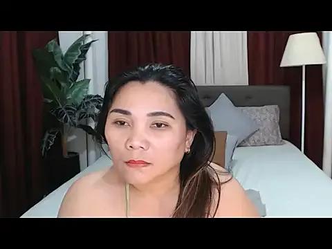 MarielRose143 on StripChat