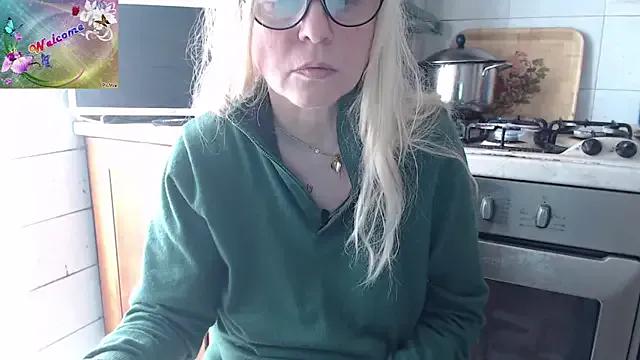 martachatte on StripChat