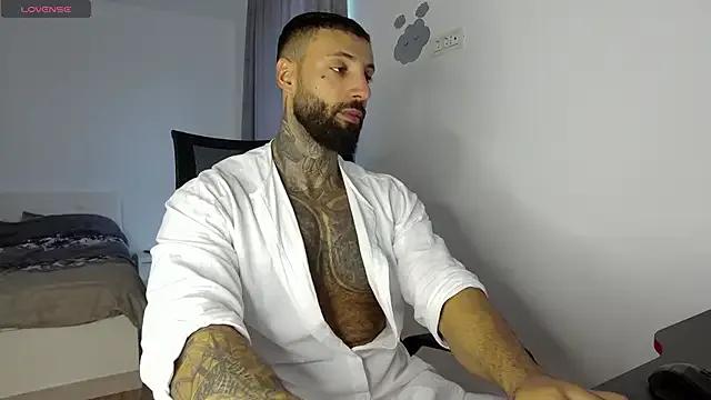 MasculineGuy99 on StripChat