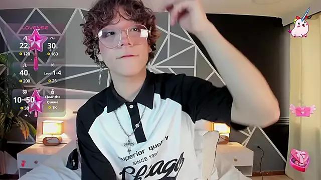 Max_lover1 on StripChat