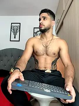 Maximiliano_ford on StripChat
