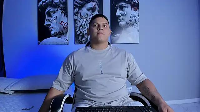 Maximus_Steel on StripChat