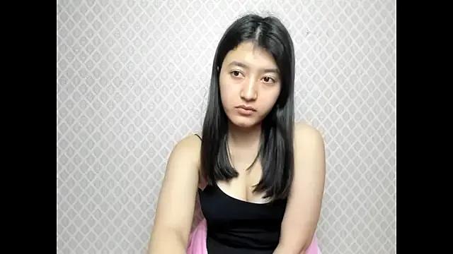 Mayachka333 on StripChat